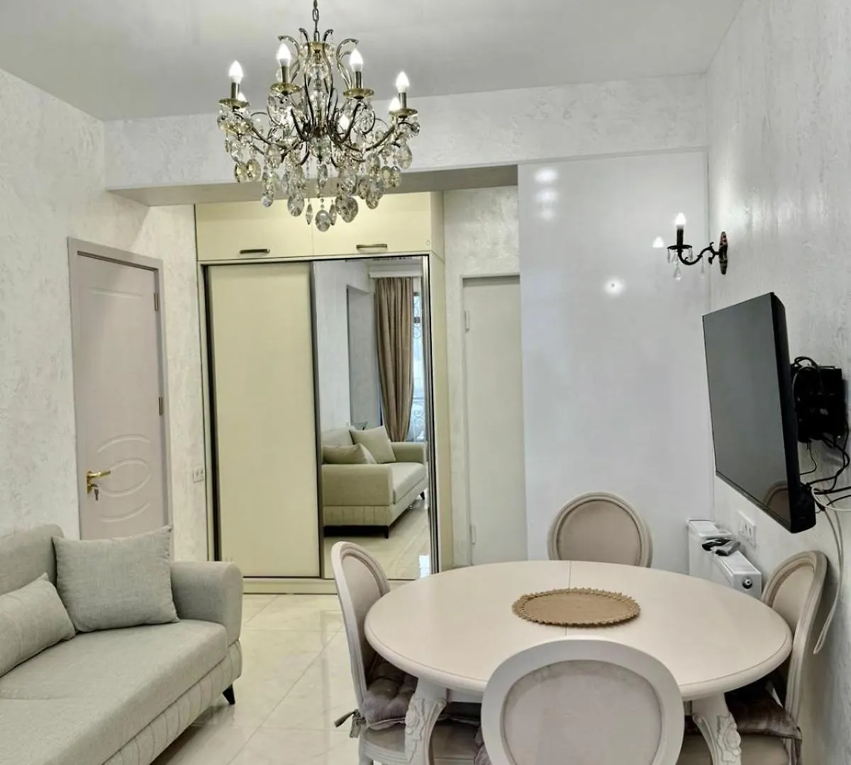 Den House Apartment Tbilisi